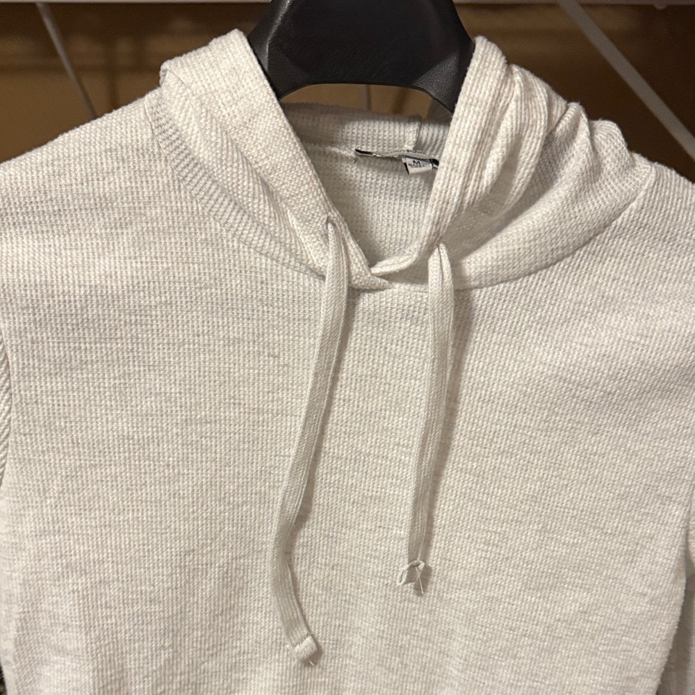 Cropped lightweight Hoodie - Picture 3 of 5